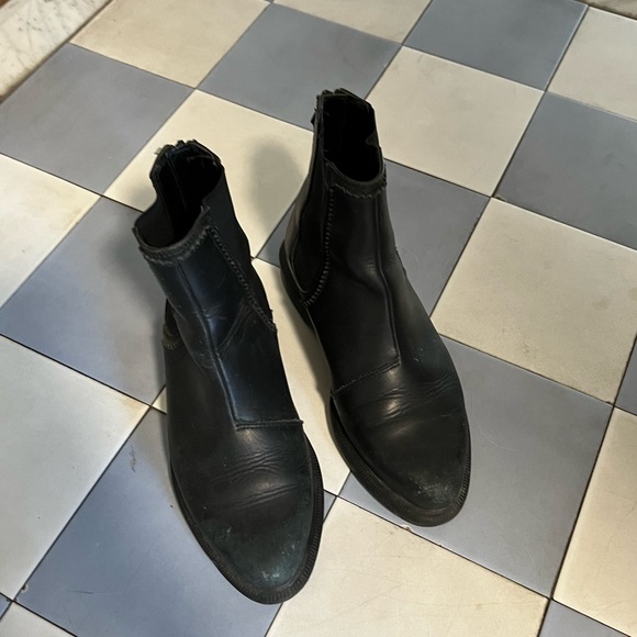 Doc Martens leather boots - Picture 1 of 5